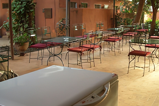 Ref SHS BurkinaFaso Restaurant2 315x236px web